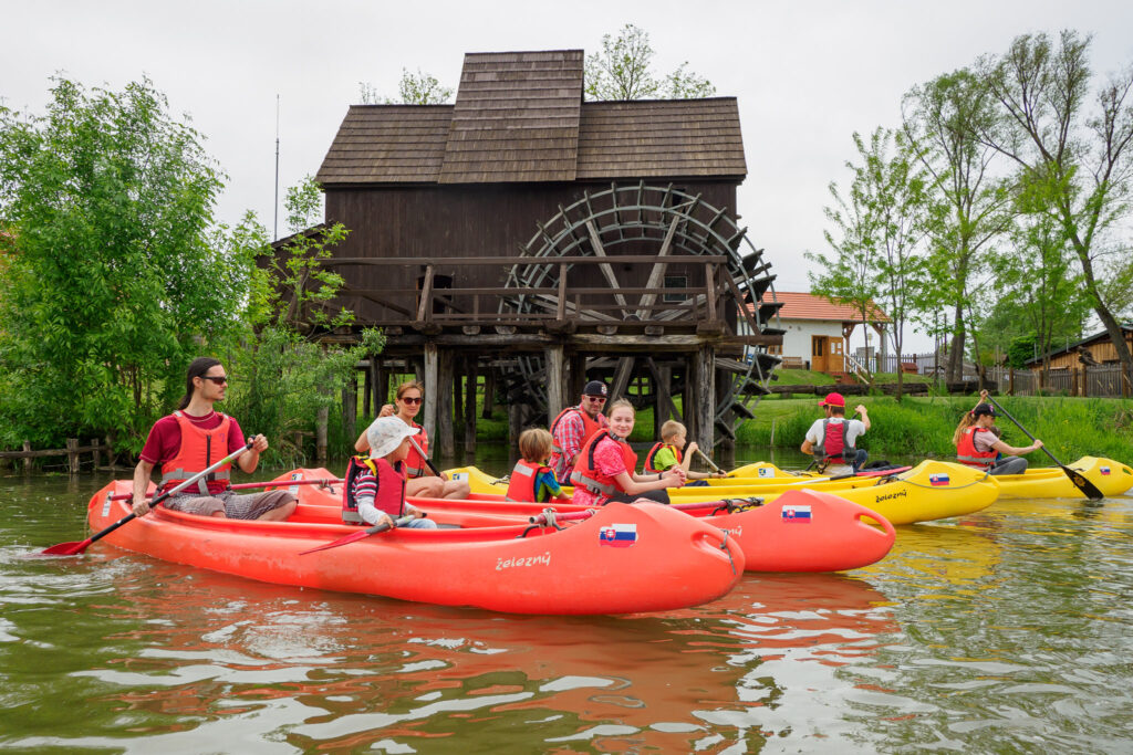 Splav Malý Dunaj - Jelka - mlyn