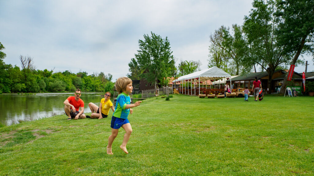 Jelka mlyn - lúka - splav Malého Dunaja